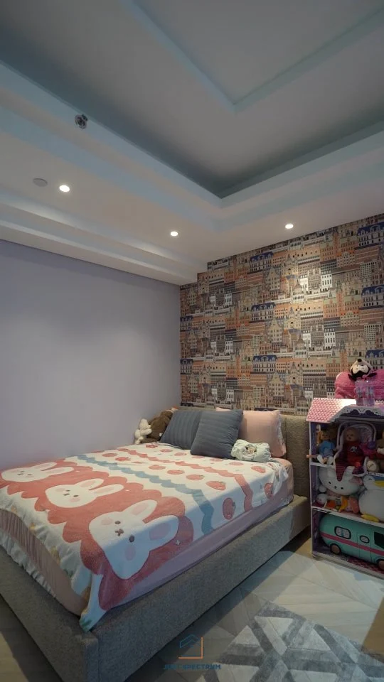 Instagram post from justspectrum. This post is in position 19.